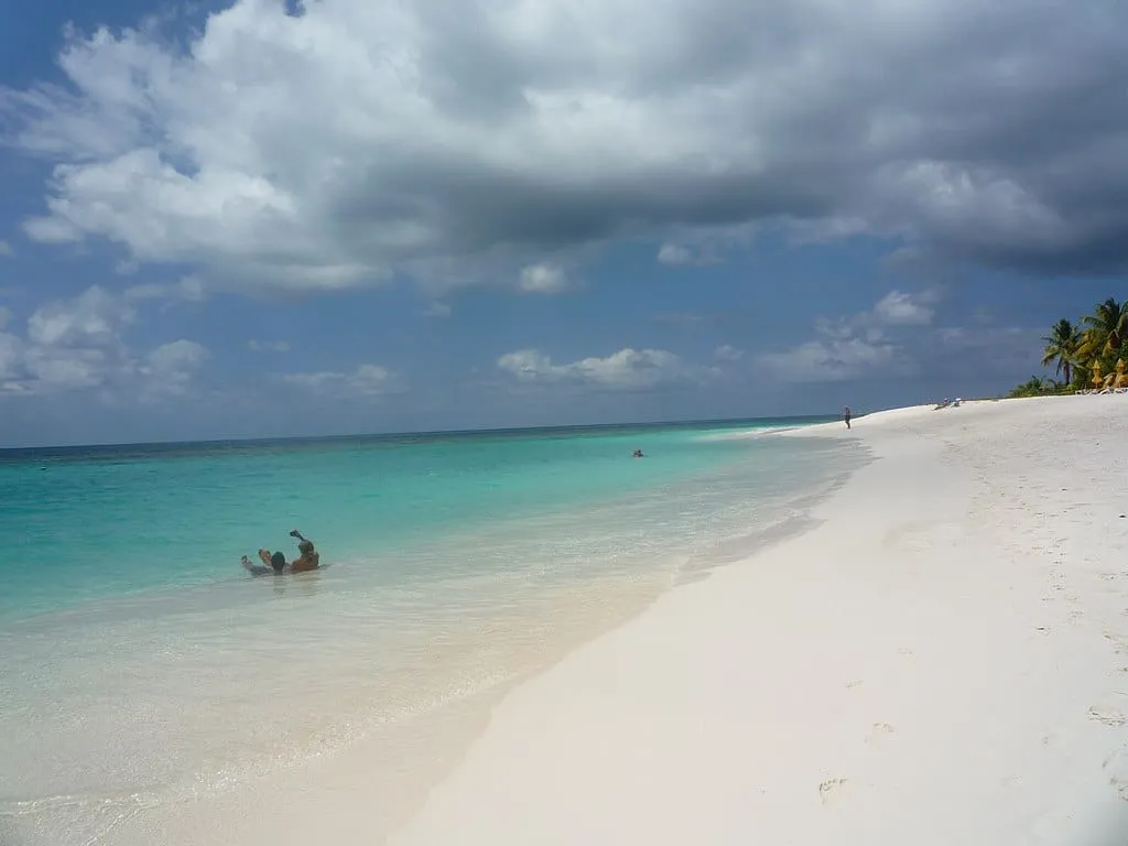 1024px Anguilla Shoal Bay is the BEST beach in the Caribbean. panoramio