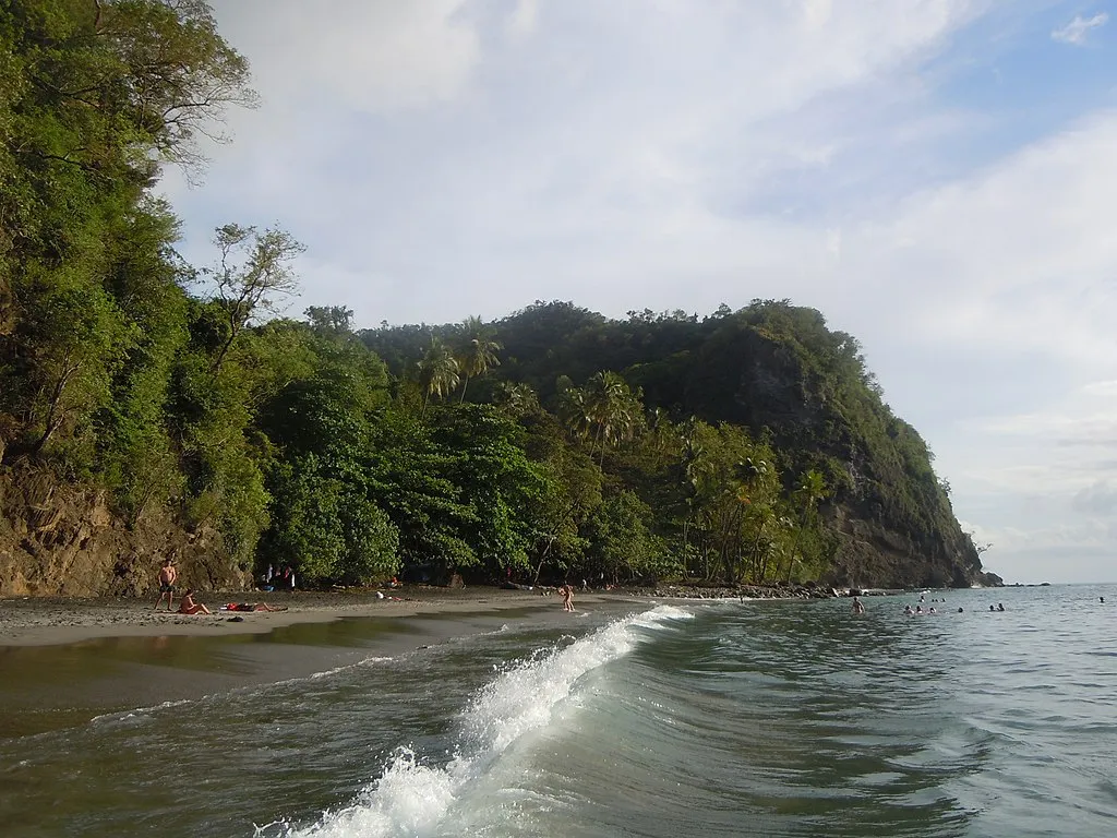 1024px Anse Couleuvre vue cote sud
