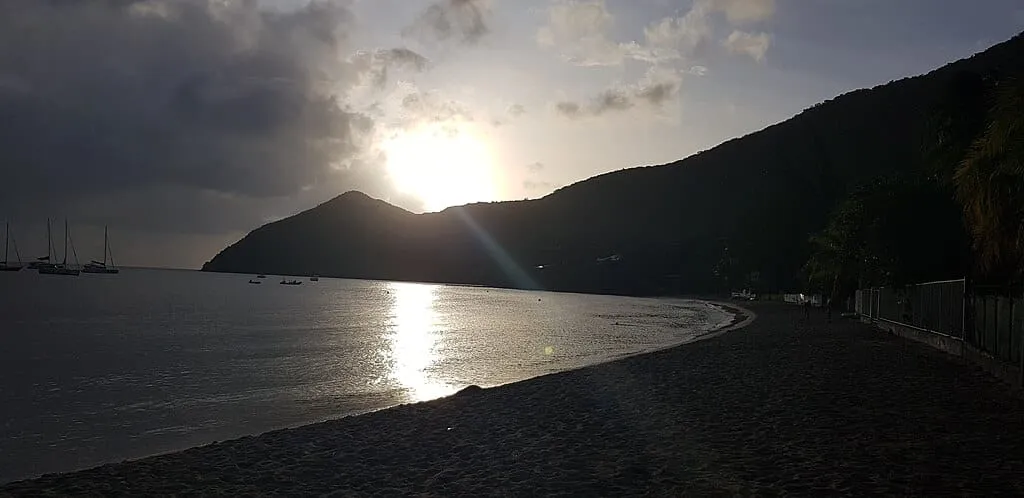 1024px Coucher de soleil sur Grande Anse dArlet