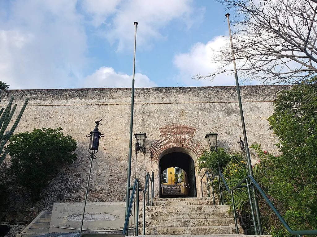 1024px Fort Nassau Curacao