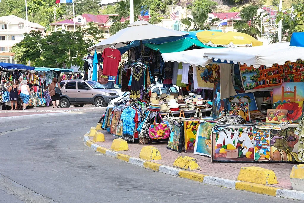 1024px Marigot Market 16278947766