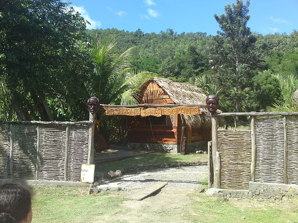 1024px Savane des esclaves entree