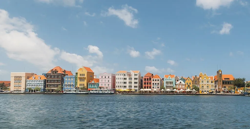 1024px The colorful buildings of the Handelskade in Willemstad Curacao