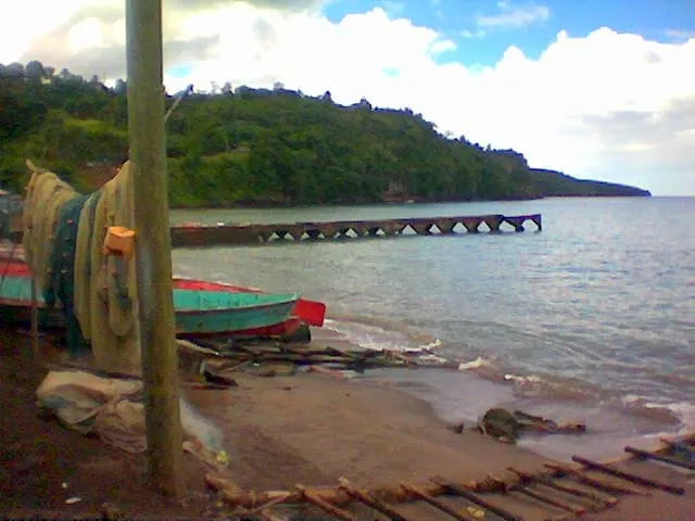 Anse la Raye Bay2003 1