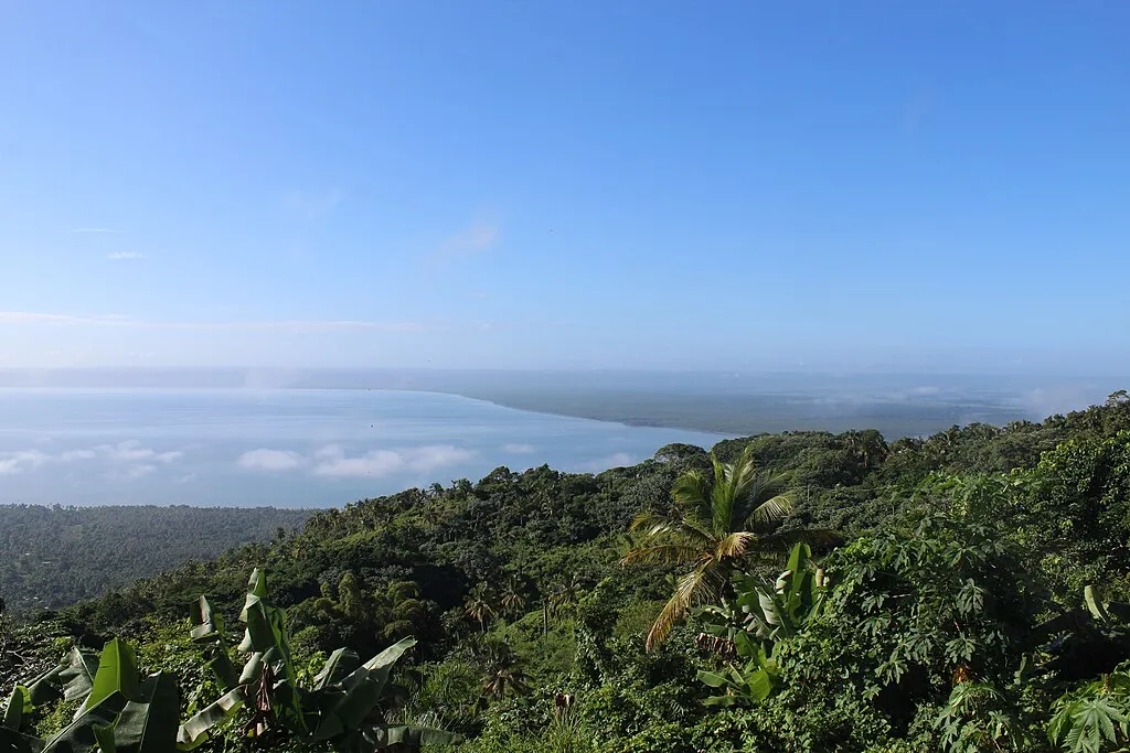 1024px View of Samana Bay from the top 2