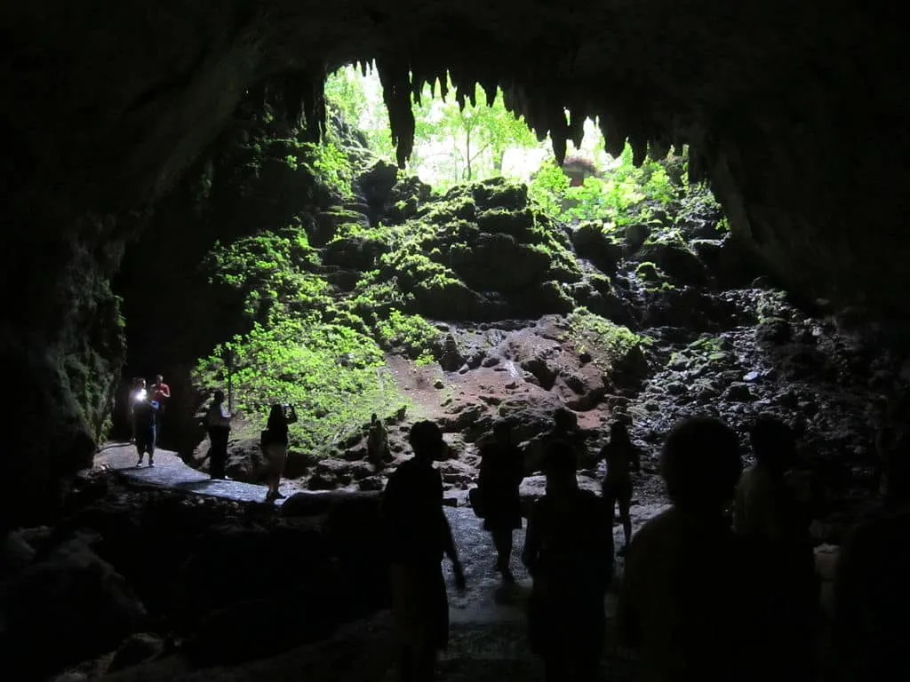 1024px Cueva Clara Puerto Rico Entrance 1