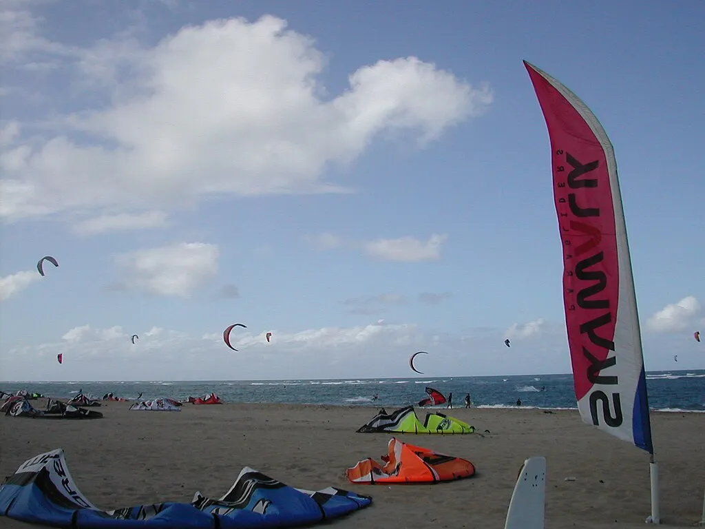 1024px Kitebeach at cabarete 2